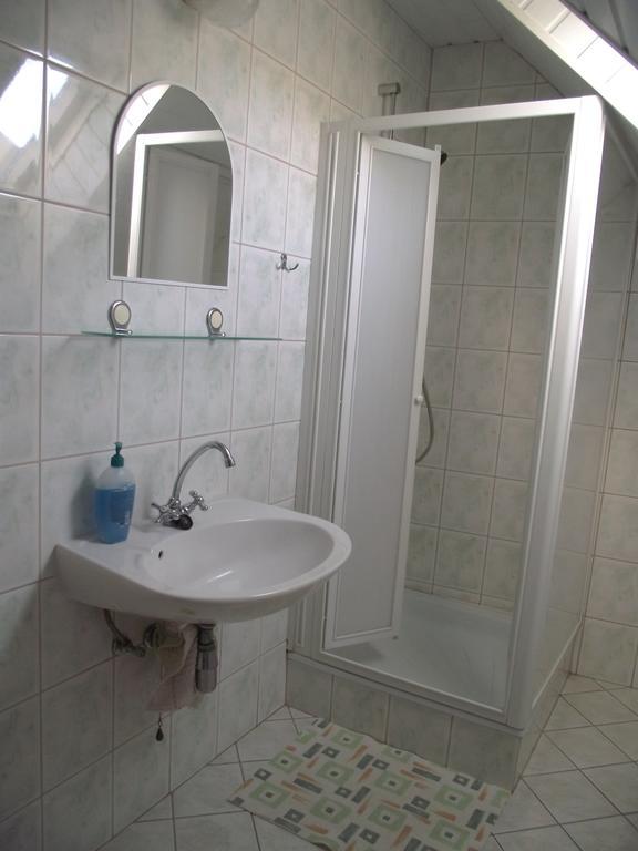 Halászi Radek Vendeghaz Es Apartman מראה חיצוני תמונה
